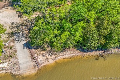 This beautiful parcel of land in Stover, Missouri offers a rare - photo 12