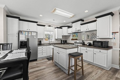 STUNNING 4 BED/4 BATH LAKEFRONT RAISED BEACH HOUSE WITH TONS OF - photo 22