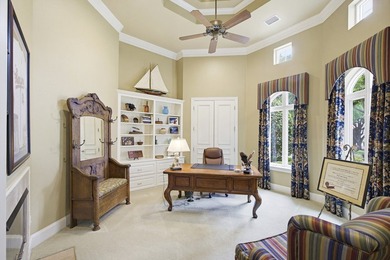 Located in the highly sought-after guarded and gated golf course - photo 10