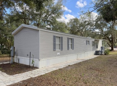 Lake Home Sale Pending in Interlachen, Florida