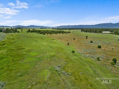 Ready to start moving dirt. This 37 lot, gated community is - photo 8