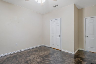 Looking for acreage, a shop, and a move-in ready home in Lindale - photo 16