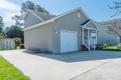 Welcome to your coastal retreat in Captain's Cove Golf & Yacht - photo 2