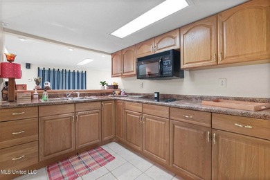 Motivated seller--bring your offer! This one-of-a-kind home - photo 28
