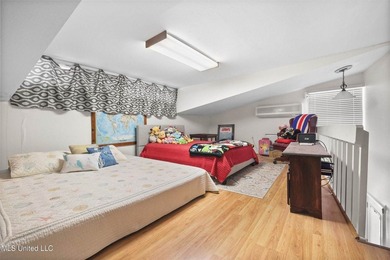 Motivated seller--bring your offer! This one-of-a-kind home - photo 36