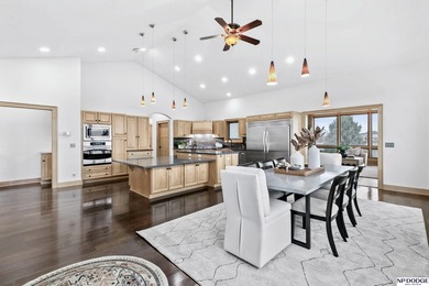 Lake living at its finest in Valley Shores! This beautifully - photo 12