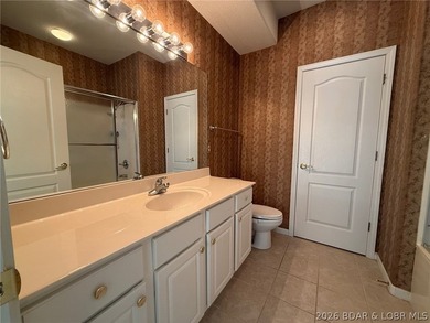 Don't miss out on this beautiful walk-in end unit at Monarch - photo 16