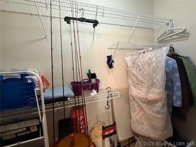 Don't miss out on this beautiful walk-in end unit at Monarch - photo 19
