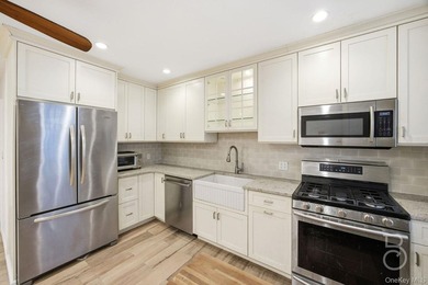 Don t miss this charming brick one-family home in the Ditmars - photo 5