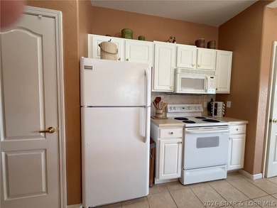 Don't miss out on this beautiful walk-in end unit at Monarch - photo 43