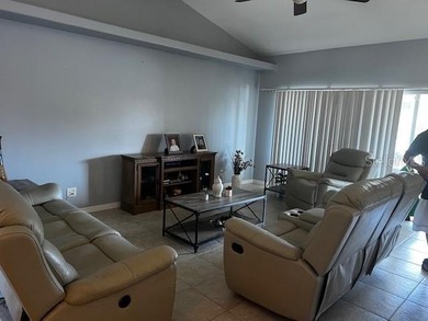 Short Sale. Low HOA and No CDD!
Located in the desirable - photo 7