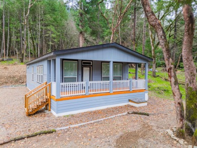 Lake Home For Sale in Grants Pass, Oregon