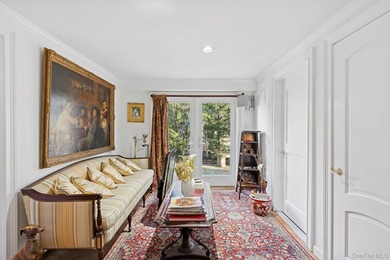Exceptional Westhampton Retreat with Timeless Elegance Discover - photo 13