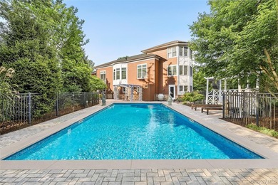 Exceptional Westhampton Retreat with Timeless Elegance Discover - photo 16