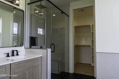 Experience coastal luxury in this stunning new construction home - photo 27