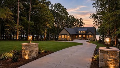 Tucked along the peaceful shoreline of Lake Oconee, The Retreat - photo 2