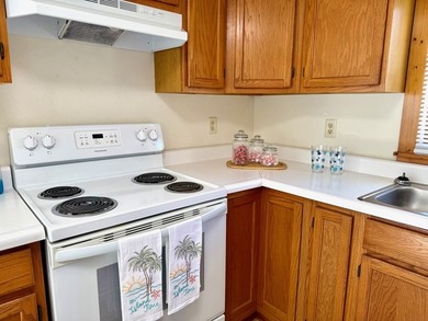 This well-maintained home offers a bright and inviting layout - photo 7