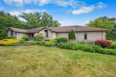 (private lake, pond, creek) Home For Sale in Marengo Illinois