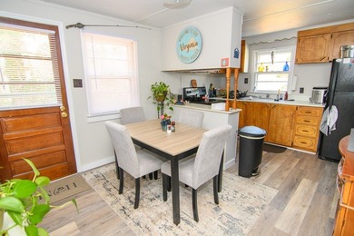 Enjoy the ease of one-level living in this charming 2-bedroom - photo 9