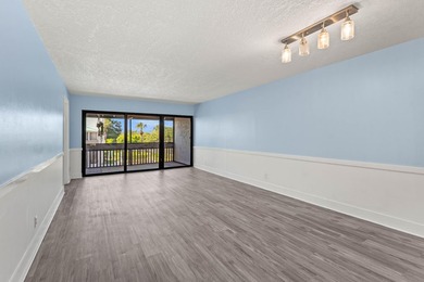 Newly remodeled 2/2 waterfront North Palm condo available on the - photo 18