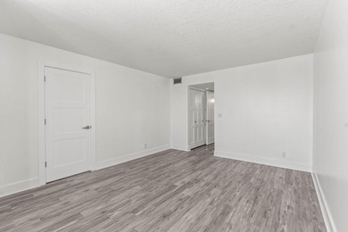 Newly remodeled 2/2 waterfront North Palm condo available on the - photo 27