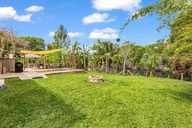 Welcome Home to this 3-bed, 2-bath waterfront home built in 2017 - photo 28