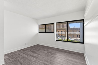 Newly remodeled 2/2 waterfront North Palm condo available on the - photo 29