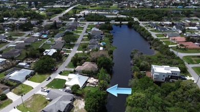 Welcome Home to this 3-bed, 2-bath waterfront home built in 2017 - photo 32