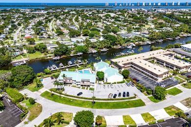 Newly remodeled 2/2 waterfront North Palm condo available on the - photo 36