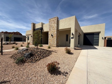 Discover luxury desert living in the prestigious Estates at Sand - photo 2