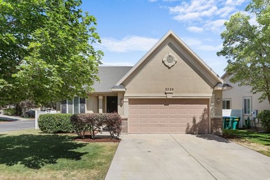 Tucked into a quiet corner lot in the heart of Lehi, this - photo 1