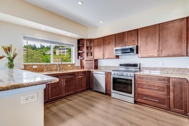Upcountry Maui Living at Its Finest. Perched in the heart of - photo 13