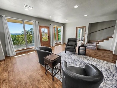 Wake up to year-round Lake Tenkiller views in this beautifully - photo 15