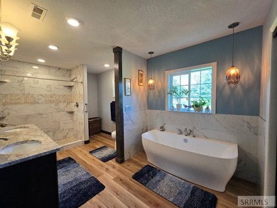 Dreaming of country living without sacrificing convenience? This - photo 16