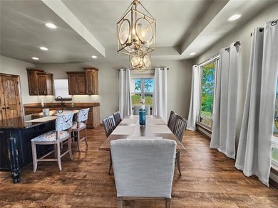 Wake up to year-round Lake Tenkiller views in this beautifully - photo 21