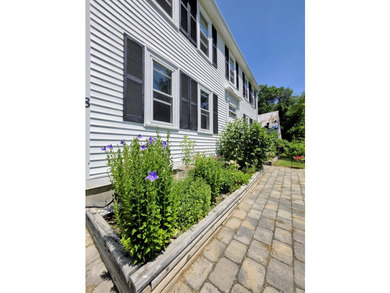 Step back in time while enjoying modern comfort in this - photo 3