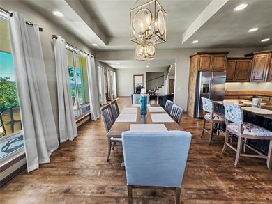 Wake up to year-round Lake Tenkiller views in this beautifully - photo 25
