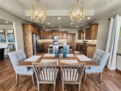 Wake up to year-round Lake Tenkiller views in this beautifully - photo 27