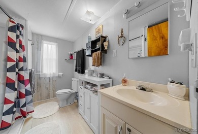 Welcome to this charming 2-bedroom, 1.5-bath single wide - photo 31