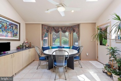 Ideally situated in the desirable Justa Farms East section of - photo 33