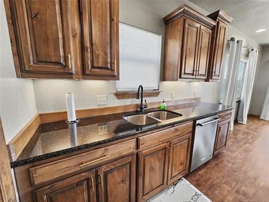 Wake up to year-round Lake Tenkiller views in this beautifully - photo 34