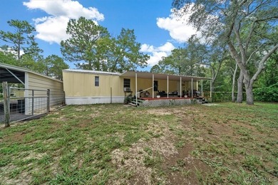 Welcome to this charming 2-bedroom, 1.5-bath single wide - photo 39