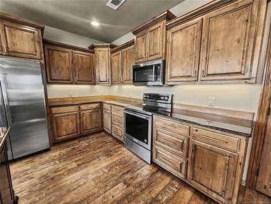 Wake up to year-round Lake Tenkiller views in this beautifully - photo 41