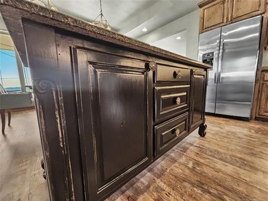 Wake up to year-round Lake Tenkiller views in this beautifully - photo 42