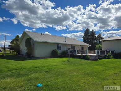 Dreaming of country living without sacrificing convenience? This - photo 42