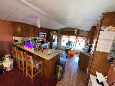 Charming coastal retreat on the south end of Chincoteague Island - photo 4