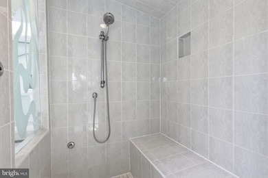Ideally situated in the desirable Justa Farms East section of - photo 44
