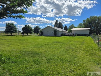 Dreaming of country living without sacrificing convenience? This - photo 45