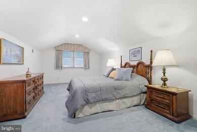 Ideally situated in the desirable Justa Farms East section of - photo 47
