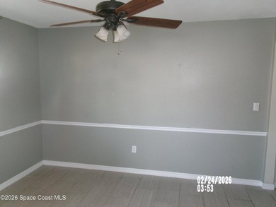 Bright and spacious 4-bedroom, 2-bath home located in desirable - photo 7